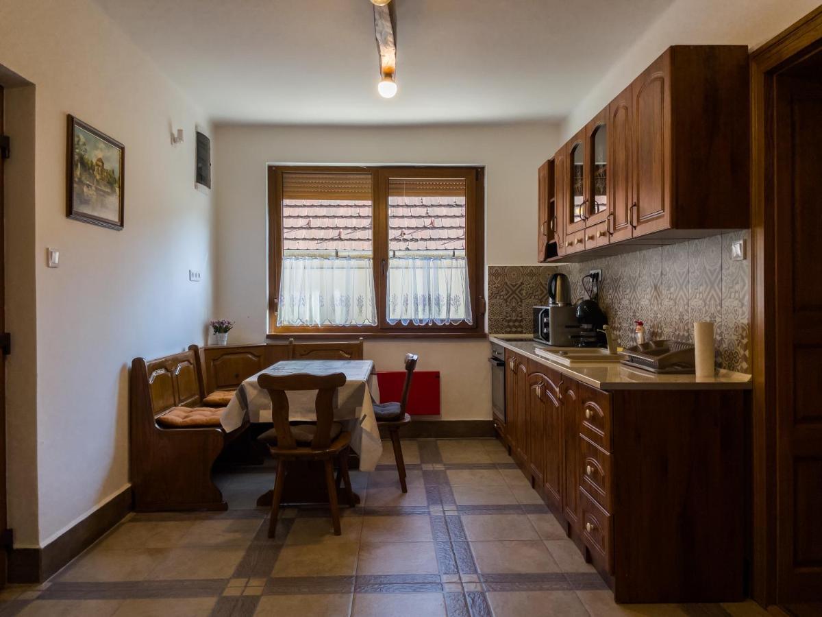 Mamutfenyo Panzio Bed & Breakfast Tata Eksteriør bilde